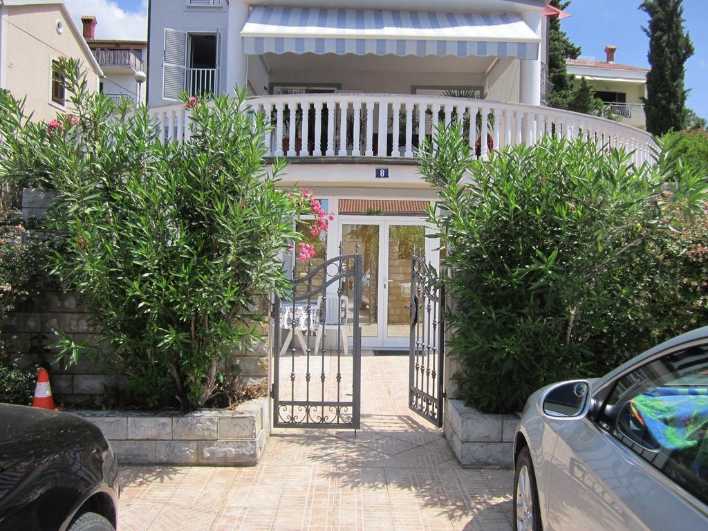 Apartments Antonia Malinska Phòng bức ảnh