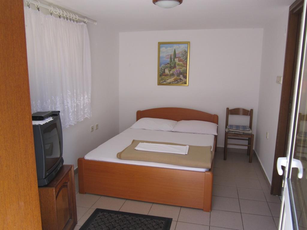 Apartments Antonia Malinska Phòng bức ảnh