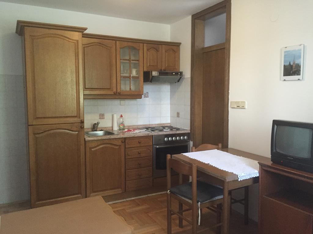 Apartments Antonia Malinska Ngoại thất bức ảnh