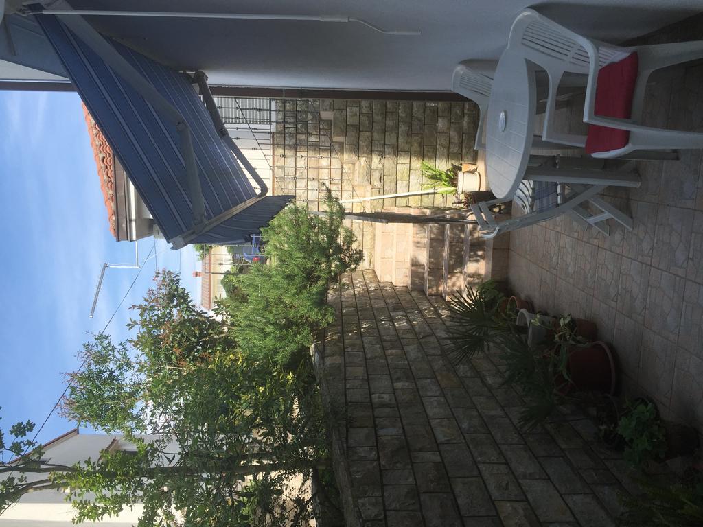Apartments Antonia Malinska Ngoại thất bức ảnh