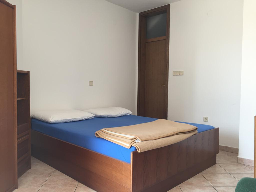 Apartments Antonia Malinska Ngoại thất bức ảnh