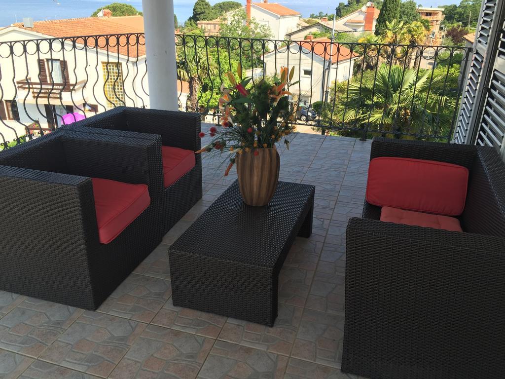 Apartments Antonia Malinska Ngoại thất bức ảnh